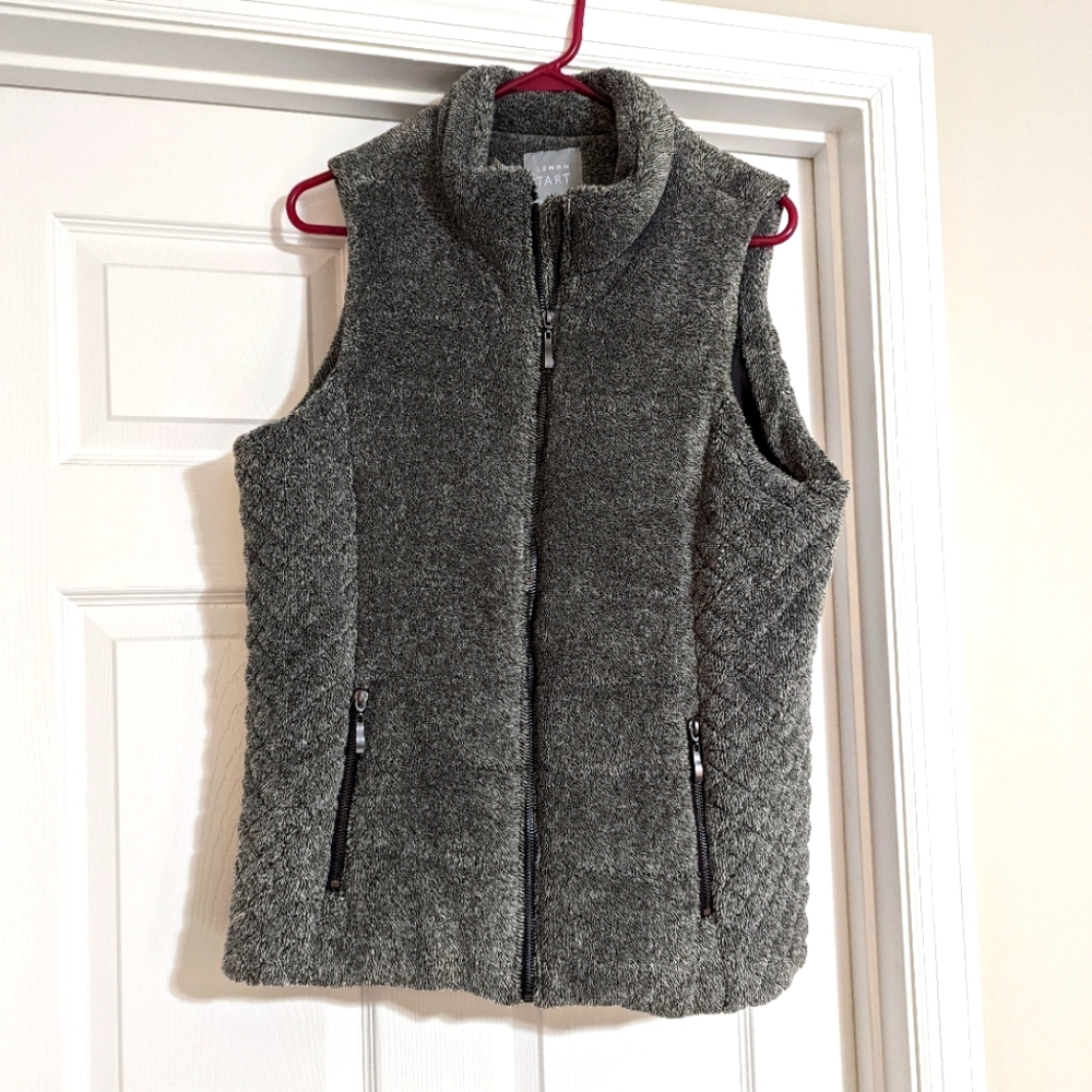 Stitch Fix vest size XL NWT